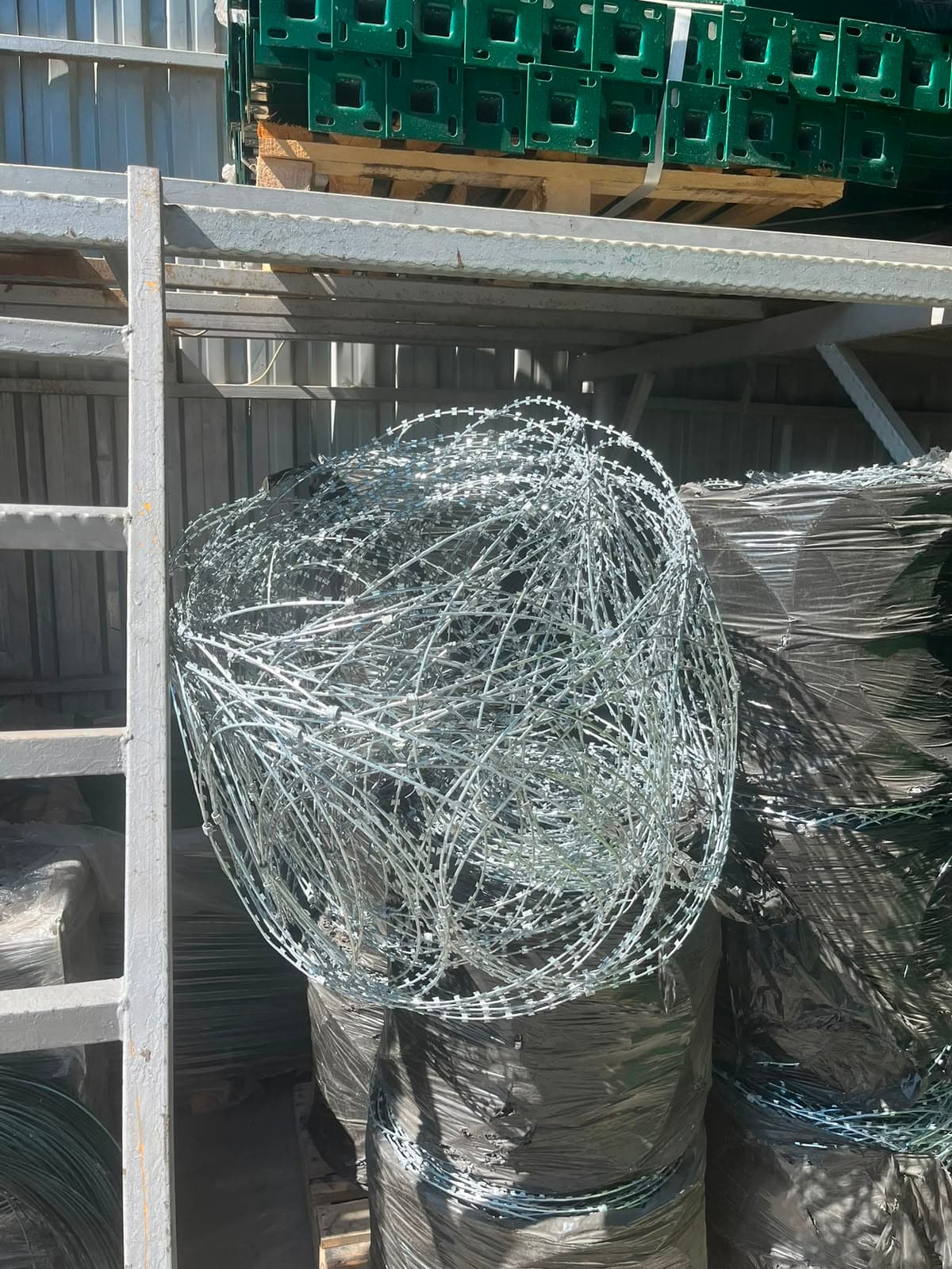 Panel çit montaj malzemeleri