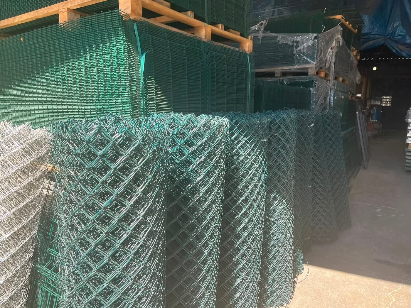 Yeşil panel çit yüksek stok